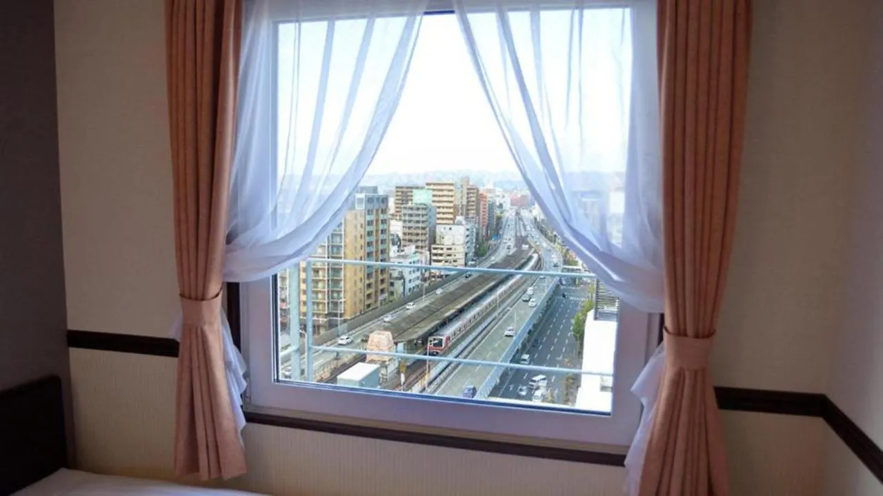 Toyoko Inn Shin-osaka Higashi-mikuni Ekimae 3*, Ōsaka Japan