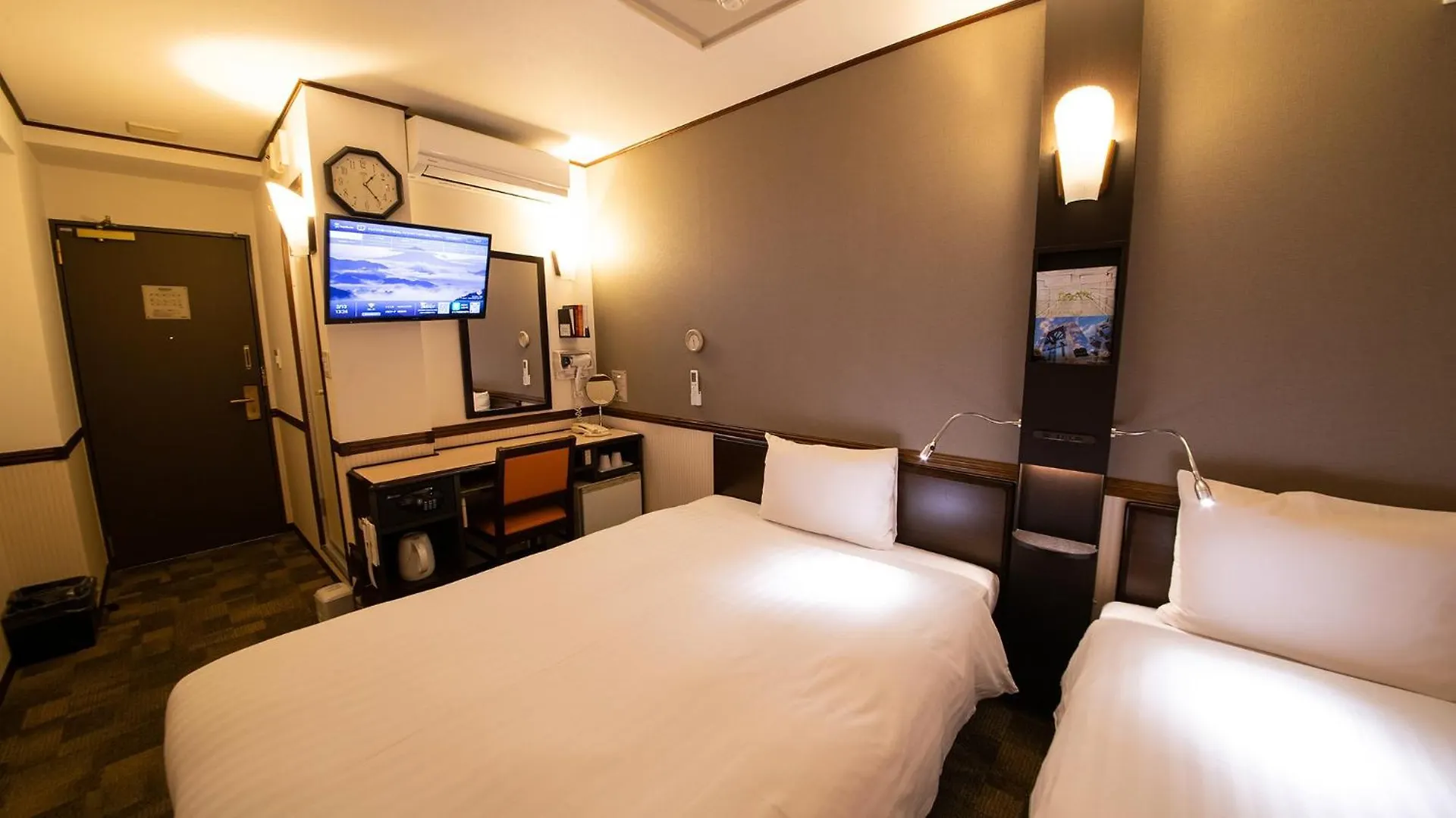 Toyoko Inn Shin-osaka Higashi-mikuni Ekimae Hotel Ōsaka
